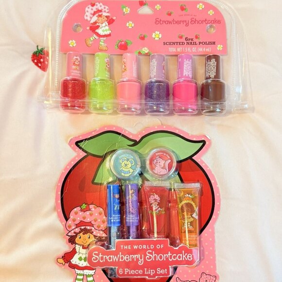 Strawberry Shortcake Lip Gloss And Scented Nail Poleish Set Bundle - Picture 2 of 7